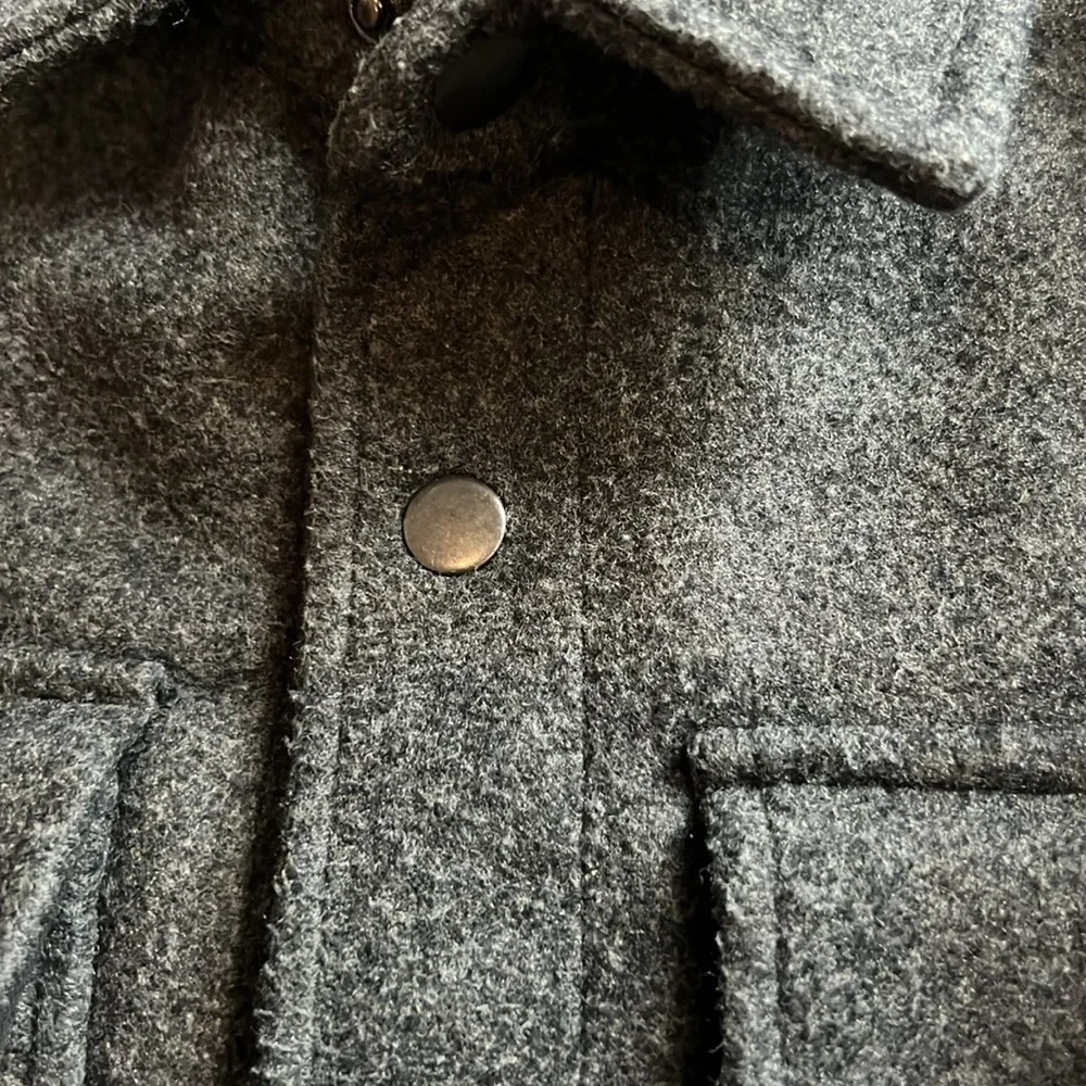 Old‎ Navy Black Textured Jacket